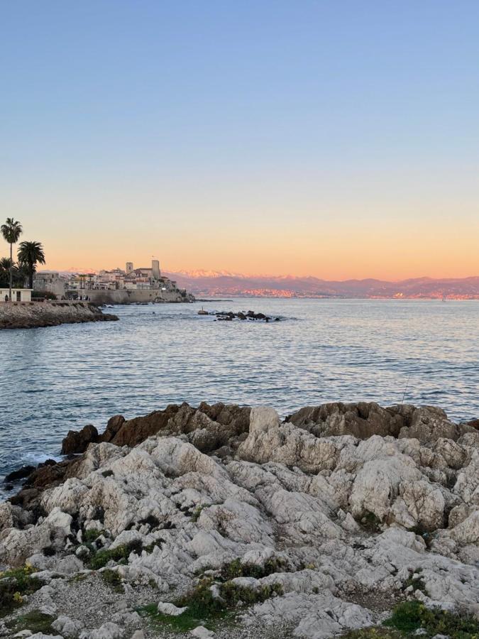 Cozy Studio On The Beach Antibes Exteriér fotografie